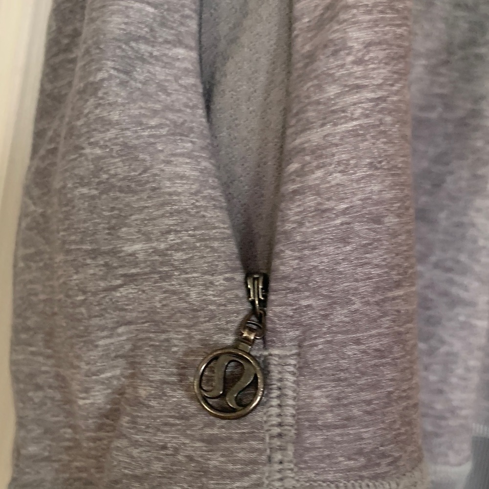 Lululemon Athletica Light Charcoal Asymmetrical Jacket - Picture 4 of 16